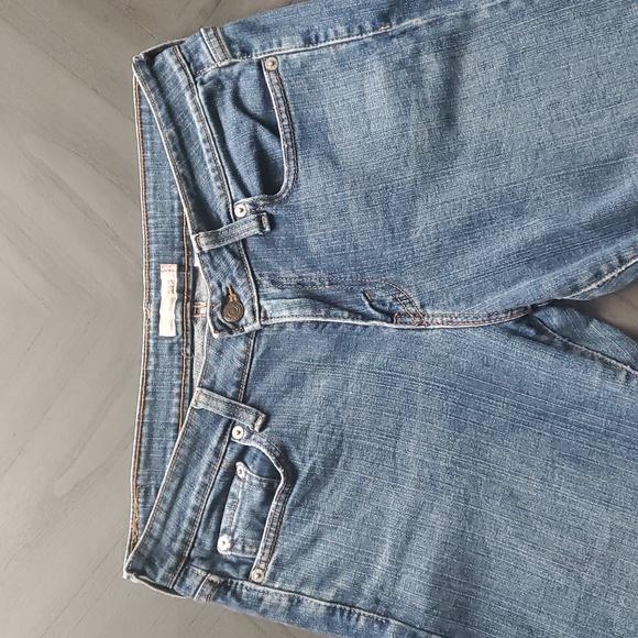 Levi's 545 Low Straight Jeans - Picture 10 of 16